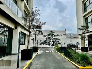 Cama King ZonaReal AC Estacionamiento Experiencia ! - 1