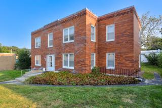 Comfy 1BR King Near Omaha Hotspots - Omaha - 1