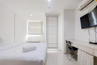 Fancy and Nice Studio Apartment at Tuscany Residence By Travelio - 5
