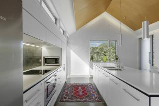 Hawkesbury Executive Home - Christchurch - 8