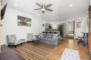 2 Hot Tubs, Great Mountain Views, Washer & Dryer in Unit - 7