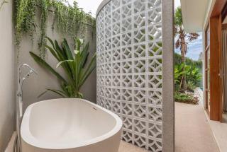 Palm Springs designer villa in Berawa, Canggu - Canggu - 3
