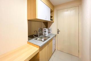 Simply Look Studio at 21st Floor De Prima Apartment By Travelio - Medan - 1