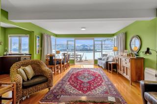 Bayview Beauty - Charteris Bay Holiday Home - Diamond Harbour - 7