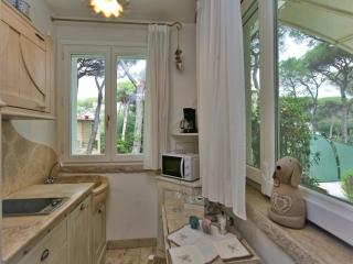 Luxurious Holiday Home in Tuscany near the beach - 3