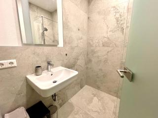 Neu wunderschönenes weißes Apartament am Schlössle Zentrum Goldstadt - Pforzheim - 5