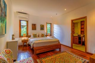 Paradise Garage Komodo Villa - Labuan Bajo - 6
