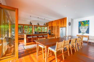 Paradise Garage Komodo Villa - Labuan Bajo - 4