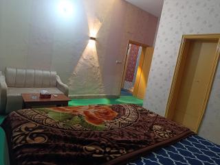 Lux Living Lodge Guest House - 3