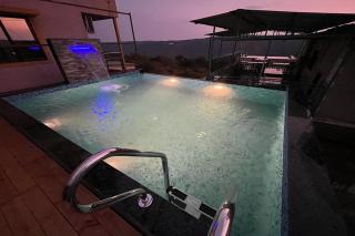 Savitri Bungalow - Panchgani - 7