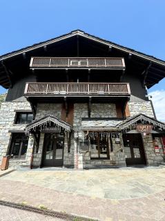 ARC 1950 - Suite de Prestige - Cheminée intérieur - 9