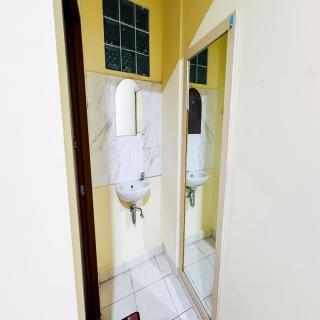 Taisir Residence Near Palmerah Mitra RedDoorz - Jakarta - 4