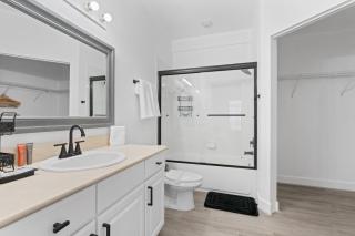 Cozy 4Bedrooms At Lucaya- 7 miles from Disney - 2