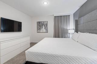 New Home 9 Bedrooms and 5 Bathrooms At Storey Lake - Kissimmee - 3