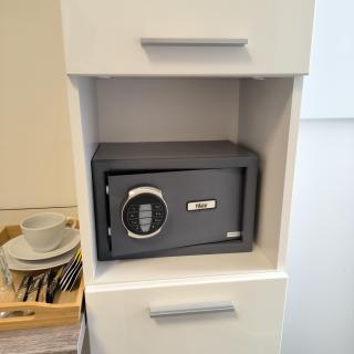 Private room #4 with Single bed, ground floor, AC, 2min to RAB - Ramstein-Miesenbach - 5