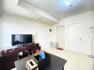 Pleasant 2BR at Apartment at Parahyangan Residence By Travelio - 3