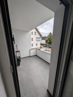 2 Zimmer Apartment mit Balkon - 1