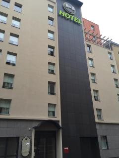 B&B HOTEL Lyon Caluire Cité Internationale - Caluire-et-Cuire - 9