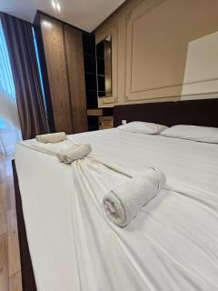 Square 21 Apartment - Tirana - 4