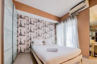 Cozy and Minimalist Studio Room Paramount Skyline Apartment By Travelio - 3