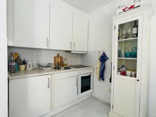 Sunny, South-Facing & Welcoming - Alicante - 5