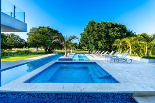 Modern Brand New Villa with Pool, Jacuzzi, Chef at Cocotal Golf & Country Club - Punta Cana - 6