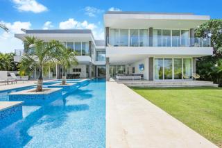 Modern Brand New Villa with Pool, Jacuzzi, Chef at Cocotal Golf & Country Club - Punta Cana - 0