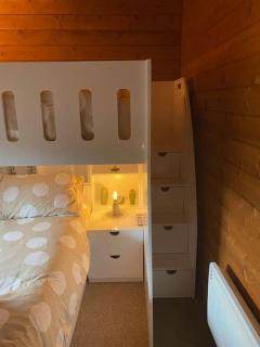 4 bedroom Lodge Hotub-Pool in Surrey UK - 9