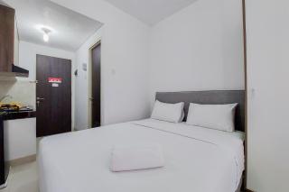 Great Deal and Cozy Stay Studio Room Serpong Garden Apartment By Travelio - Tangerang - 0