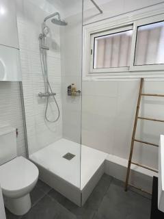 Appartement T2 à côté de la plage, rénové en 2023 - Fréjus - 5