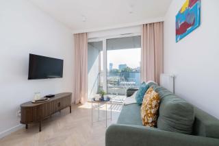 Słoneczna Comfy Apartment with Balcony & Parking Katowice by Noclegi Renters - 6