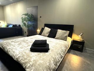 Studio Flat With a View - 5