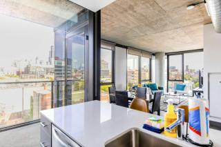 New Sleek 2BR - Perfect Blend of Comfort & Style in Chicago - Chicago - 6