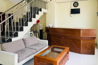 RedDoorz near Paragon Mall Semarang 2 - Semarang - 2