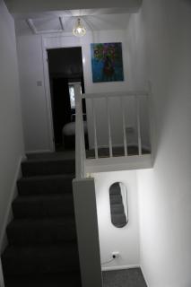 3BR Luxury Stay Near Billing Aquadrome - Elegant 3-Bedrooms One-and-Half Bathrooms Home - Sleeps 8 - Free Parking and Complimentary Access to Billing Aquadrome Holiday Village - Northampton - 3