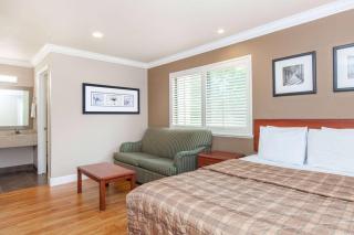 Days Inn by Wyndham San Francisco S/Oyster Point Airport - 1