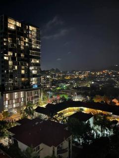 spacious 2 bed 2 bathroom unit in heart Toowong - 4