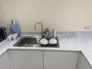 Newly Refurbished house - City Centre with Parking - Southampton - 7
