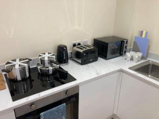Newly Refurbished house - City Centre with Parking - Southampton - 2
