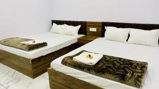 Hotel Laxmi palace & Restaurant - Ujjain - 3