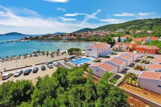 Apartments Dalmatia in Preko island Ugljan with swimmingpool - Preko - 0