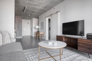 River North 1br w gym pool roof nr Riverwalk CHI-818 - 8