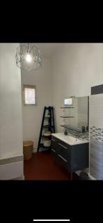 Bright Apartment Near the Beach and Old Port - 3