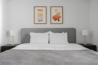 Blueground Long Beach pool courtyard nr shops LAX-1259 - 1