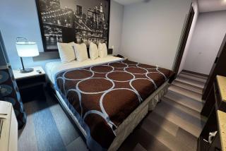 Super 8 by Wyndham Brooklyn Fulton Street Broadway Junction - Brooklyn - 3