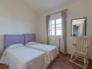 Holiday home in Domaine de St Endreol with pool - 4