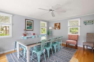 Game Room Walk to Nantucket Sound - Chatham - 4