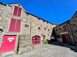 Old Mill Holiday Hostel - Westport - 0