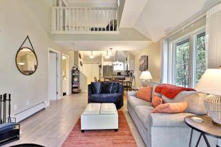 Gorgeous 2BR, 2BA Woods Condo V5 - Pool, Hot Tub, Spa, Tennis, Gym - Killington - 1