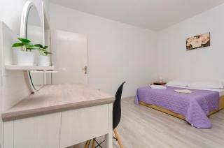 Apartments Sanja - Tribunj - 3